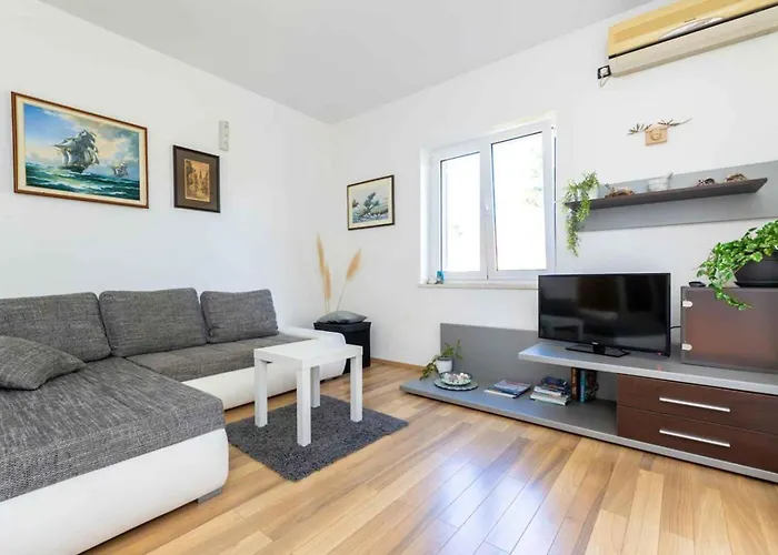 Near In Vantacici-insel Krk 55367 *