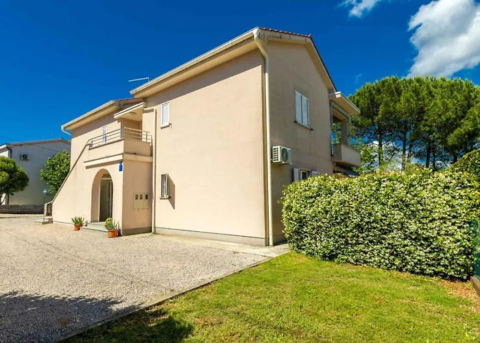 Apartman Near In Vantacici-insel Krk 55367 *