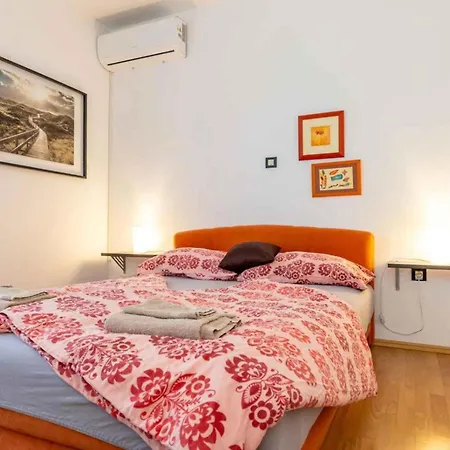 Apartment Near In Vantacici-insel Krk 55367